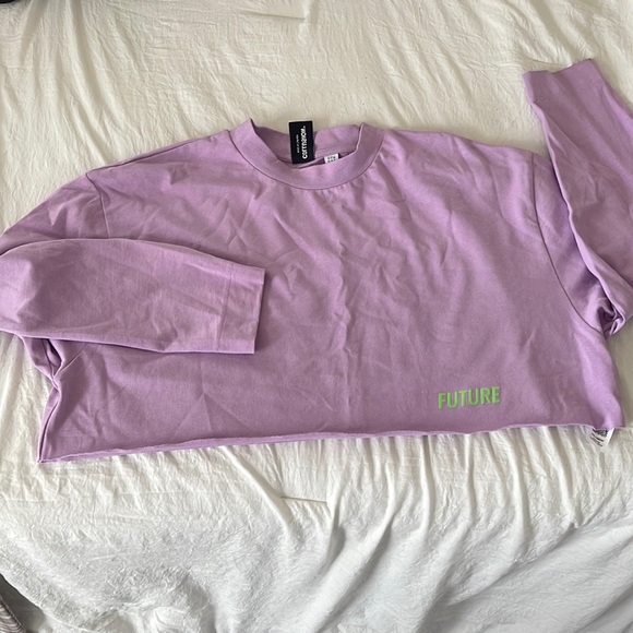 ***worn once*** Cropped Collusion “Future” sweatshirt - Picture 3 of 4